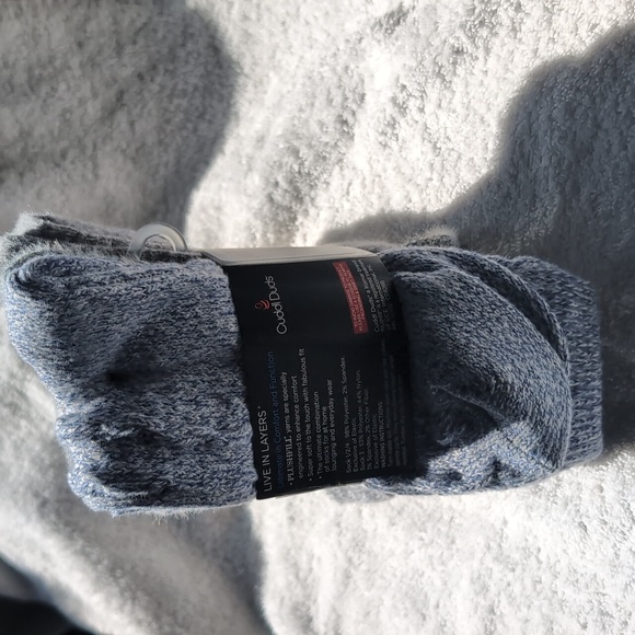 Cuddl Duds Blue and White Comfort Boot Socks - Picture 2 of 3